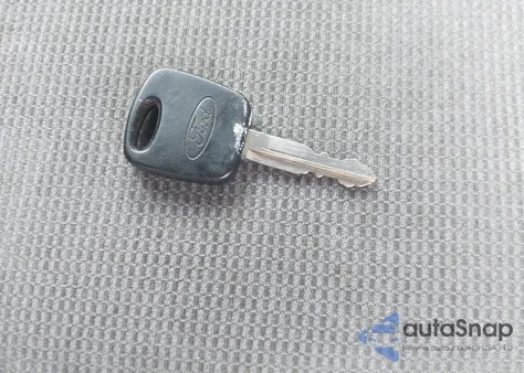 2002 Ford Focus Se z USA, uszkodzony, nr VIN 1FAFP34332W280014